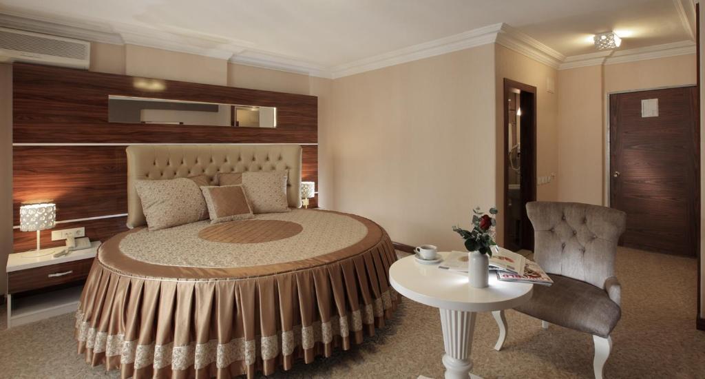 Ogulturk Otel